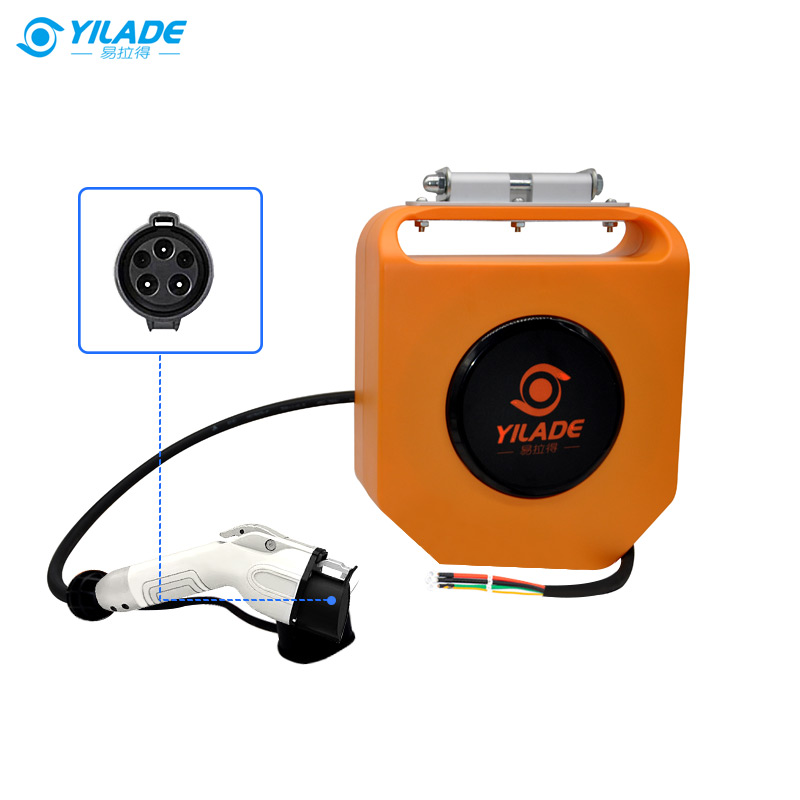 YILADE 3.5KW 22KW Type2 to Type 2 16A 32A EV Retractable Charging Cable Reel for Car