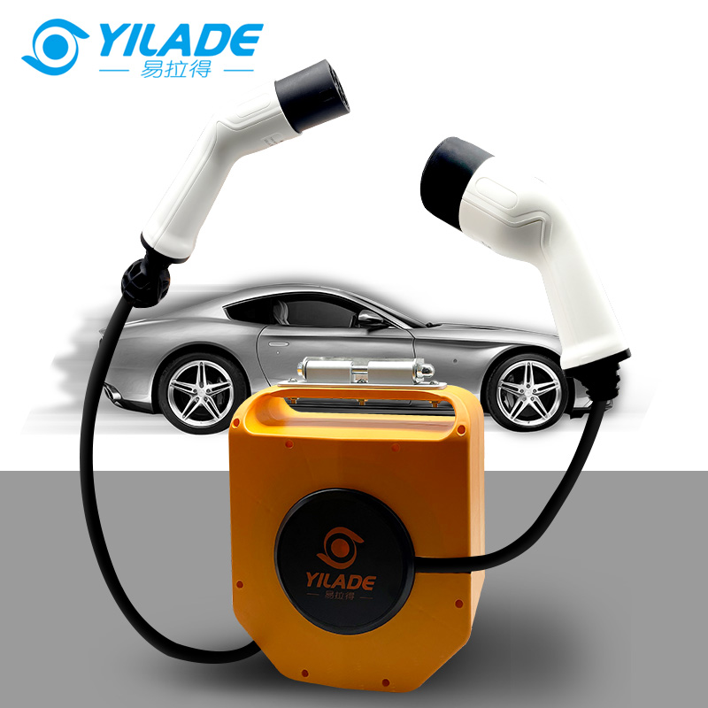 YILADE 3.5KW 22KW Type2 to Type 2 16A 32A EV Retractable Charging Cable Reel for Car
