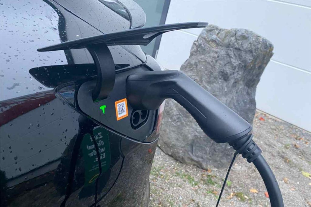 Yilade portable ev car charger